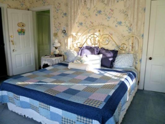 Belle Aire Mansion Bed & Breakfast 3*