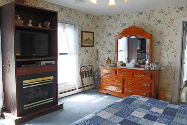 Belle Aire Mansion Bed & Breakfast