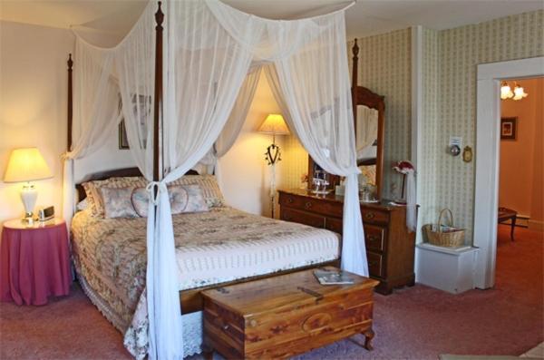 Belle Aire Mansion Bed & Breakfast Galena