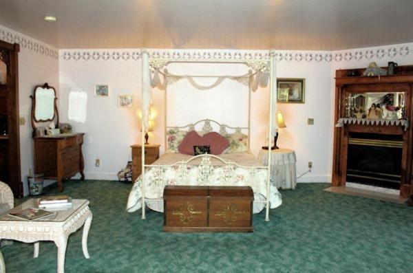 Bed & Breakfast Belle Aire Mansion Galena